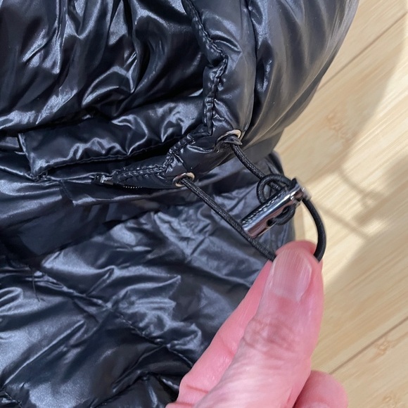 Michael Kors Womans Coat -  Size Large - Picture 5 of 5